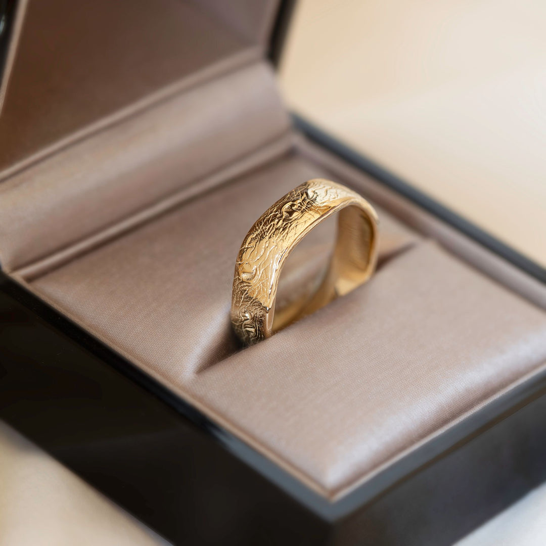 Nature Inspired Men’s Wedding Band with Tree Branch Texture 14K Gold
