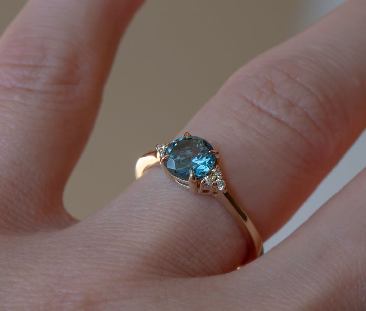 Teal Blue Green Montana Sapphire Solitaire Ring w/ Diamonds Accents 14K Gold, Teal Sapphire Engagement Ring