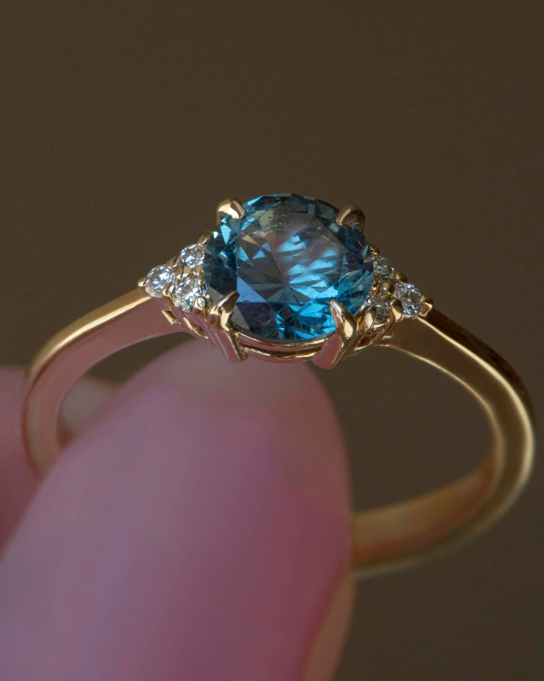 Teal Blue Green Montana Sapphire Solitaire Ring w/ Diamonds Accents 14K Gold, Teal Sapphire Engagement Ring