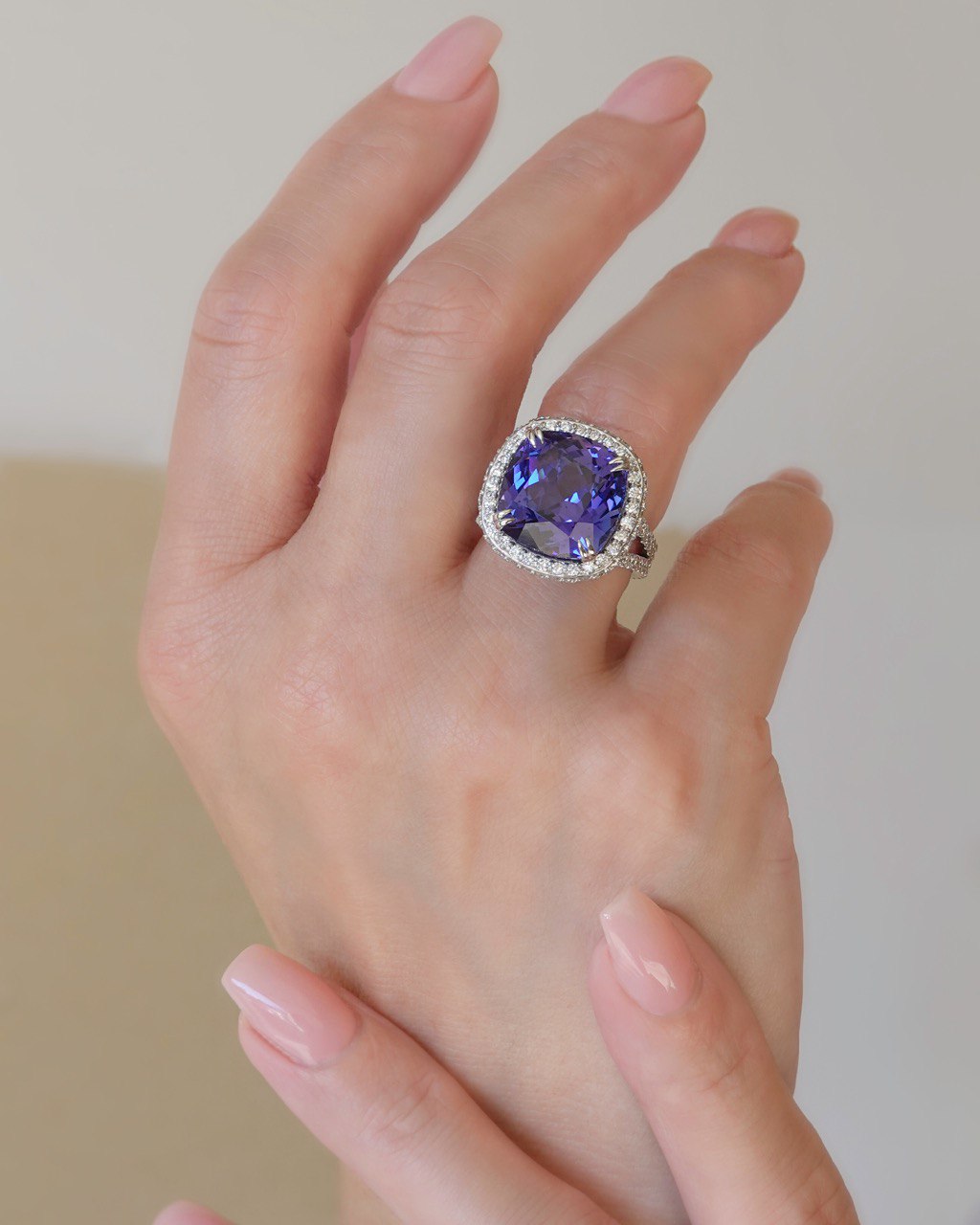 14 ct Tanzanite and Diamond Ring in 14K White Gold, Tanzanite Engagement Ring