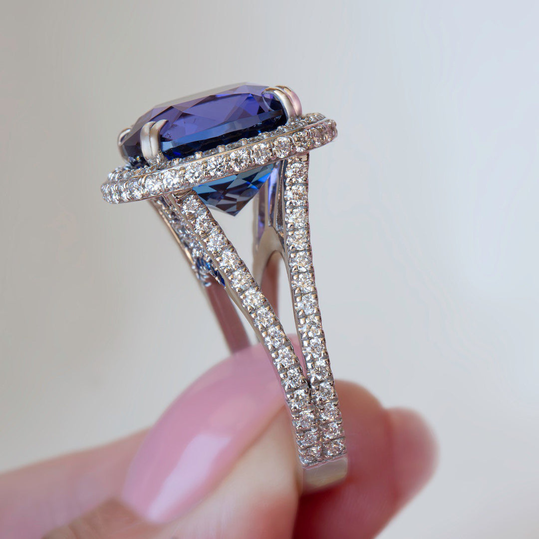 14 ct Tanzanite and Diamond Ring in 14K White Gold, Tanzanite Engagement Ring