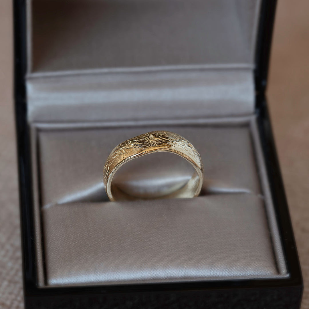 Nature Inspired Men’s Wedding Band with Tree Branch Texture 14K Gold