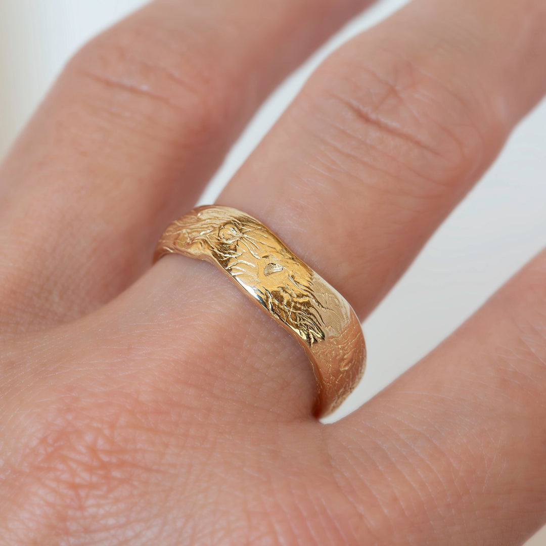 Nature Inspired Men’s Wedding Band with Tree Branch Texture 14K Gold