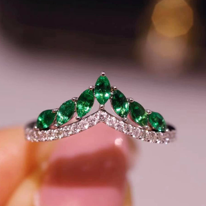 Emerald and Diamonds Curved Band 18K White Gold, Emerald Wedding Band