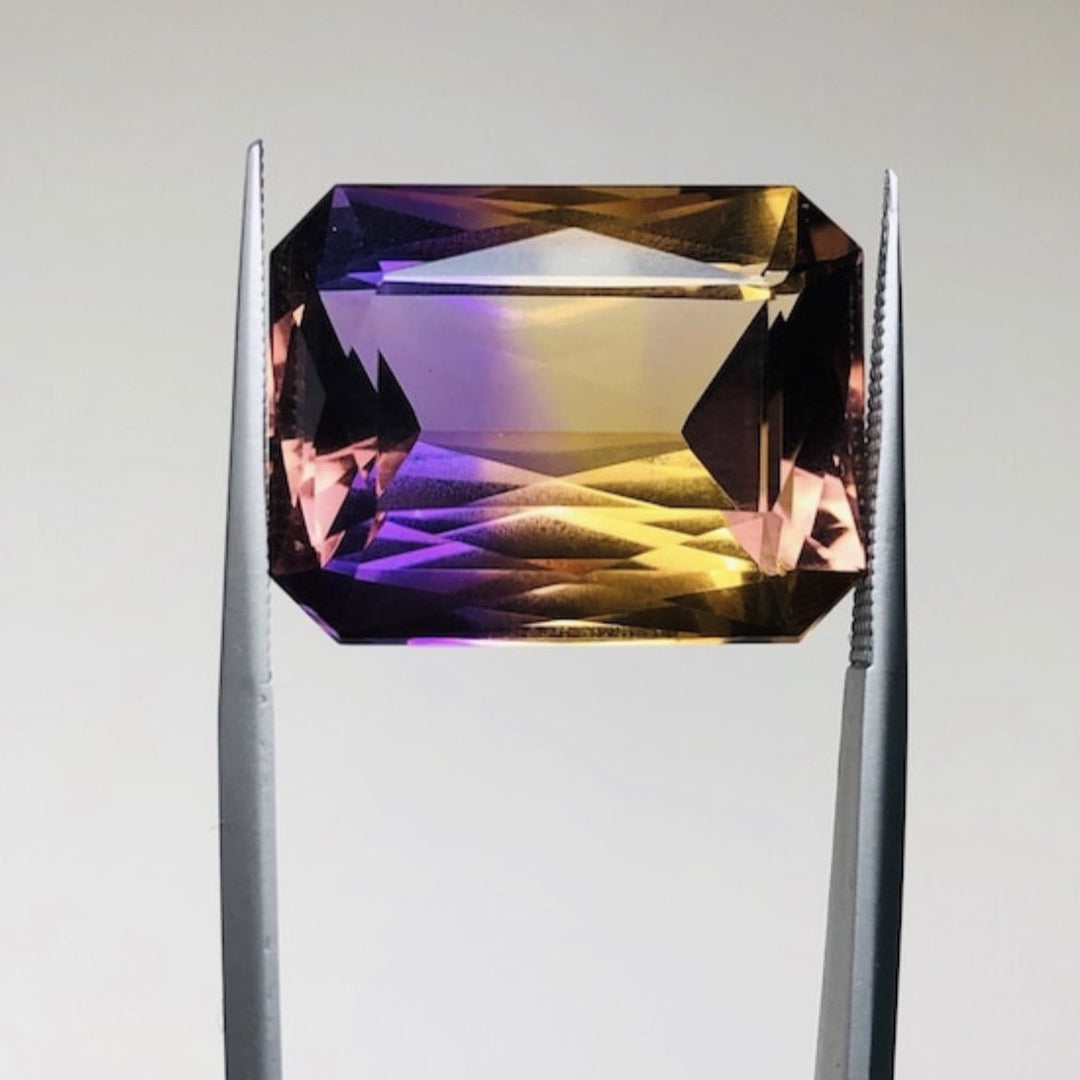 Natural Ametrine, 21.97 Gemstone