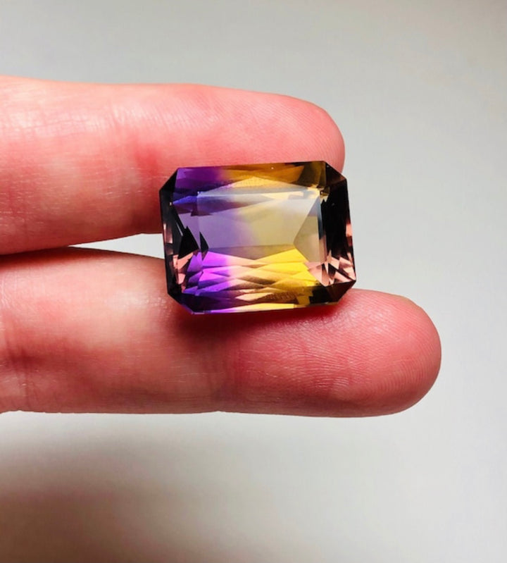 Natural Ametrine, 21.97 Gemstone