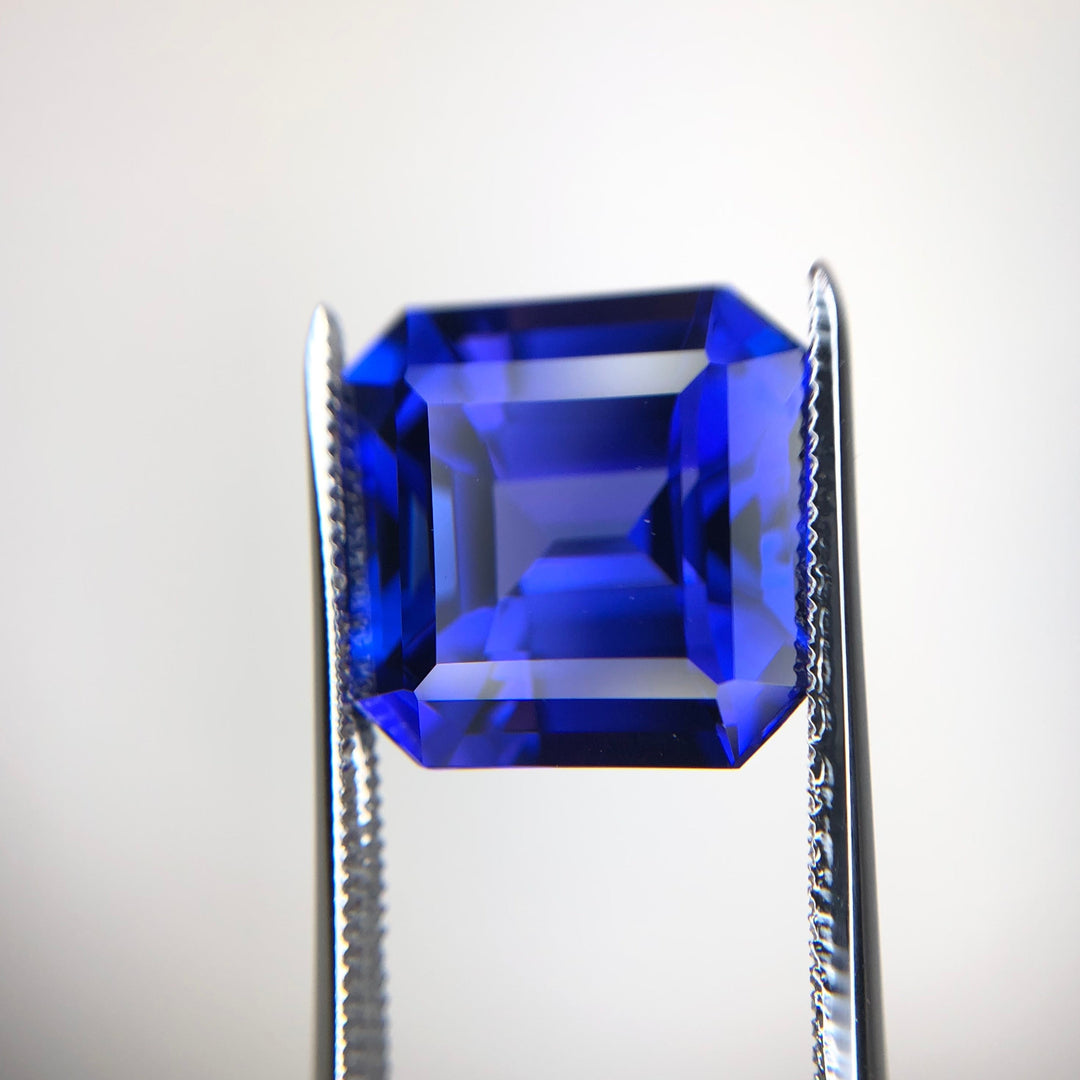 Natural Tanzanite 7.24 ct, Violetish Blue, Octagon Shape