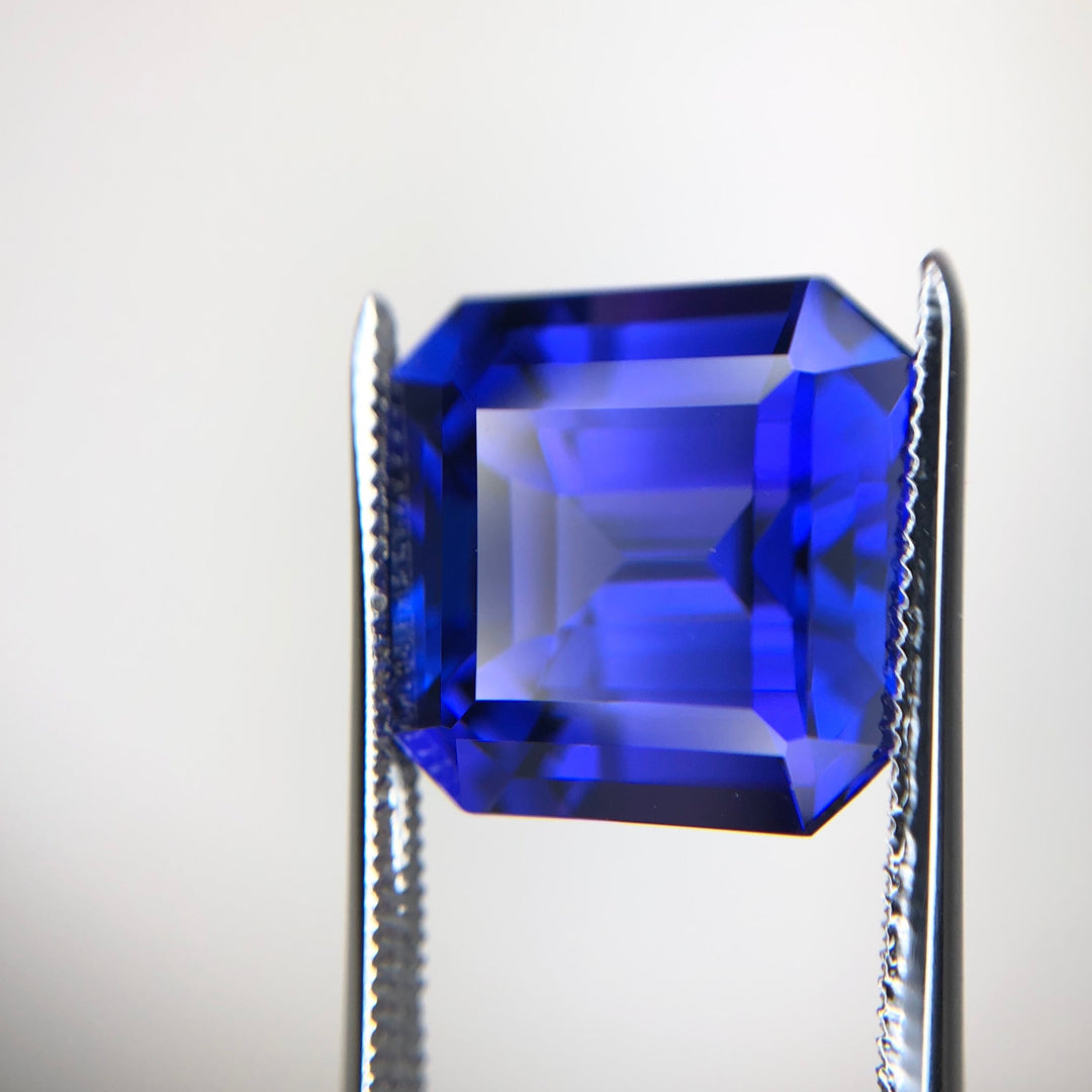 Natural Tanzanite 7.24 ct, Violetish Blue, Octagon Shape