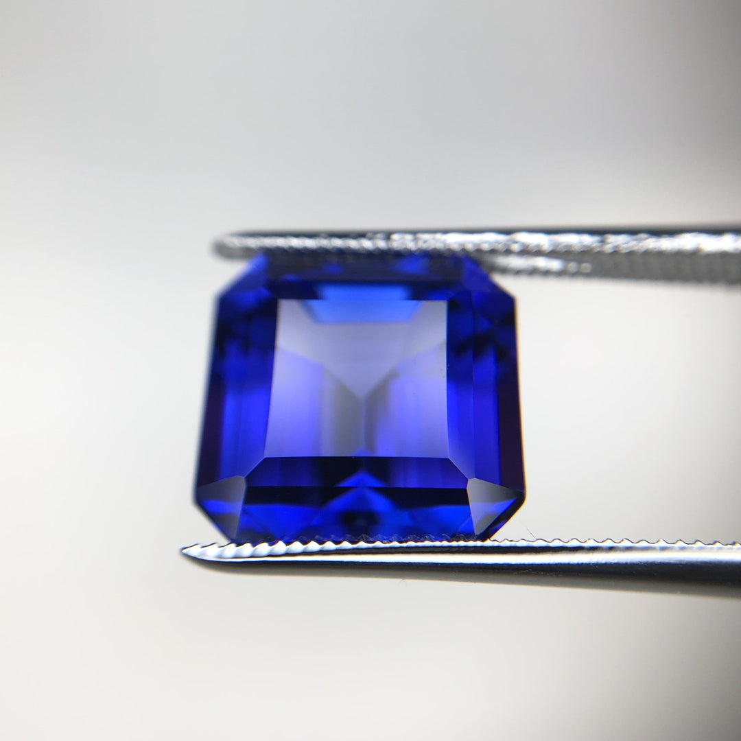 Natural Tanzanite 7.24 ct, Violetish Blue, Octagon Shape