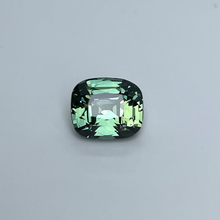 2.61 ct Parti Color Sapphire 6.80x8.00x5.00