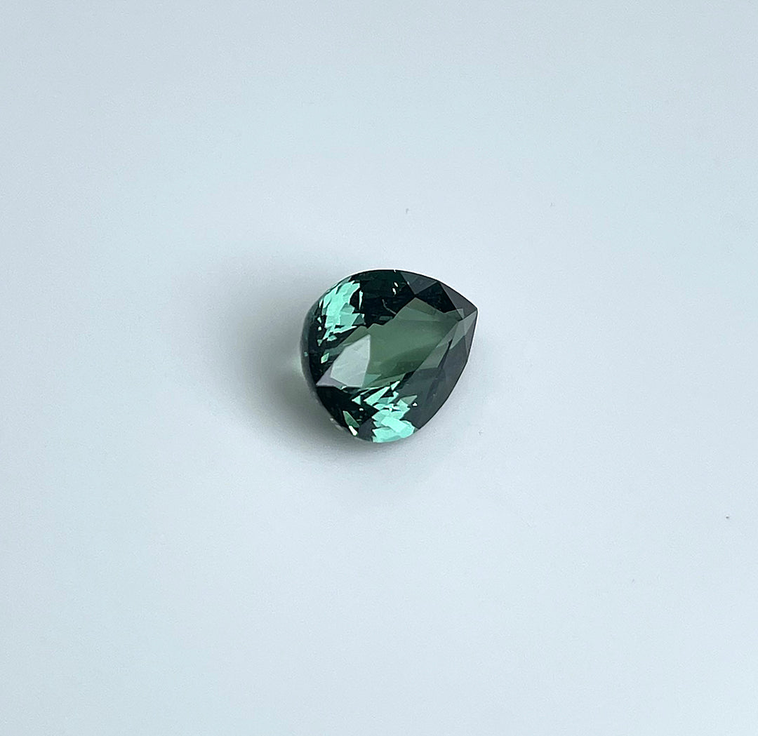 1.50 ct Teal Sapphire 6.20 x 8.40 x 4.20mm