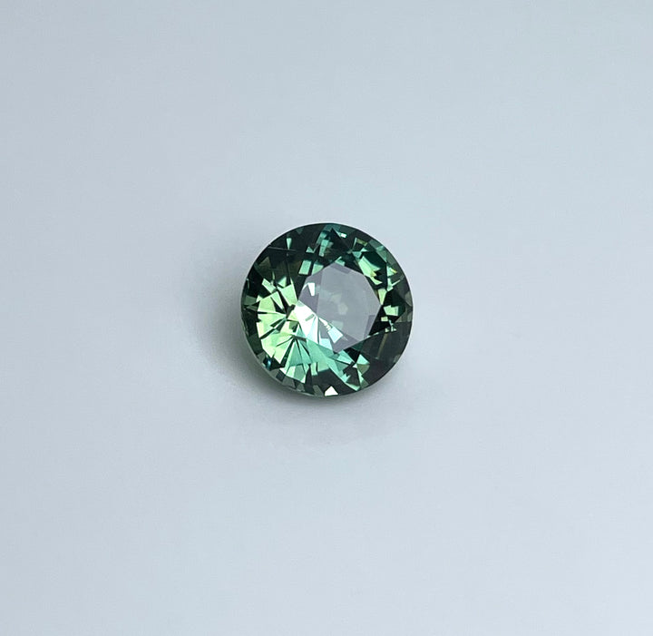 2.22 ct Parti Color Sapphire 7.50x5.00