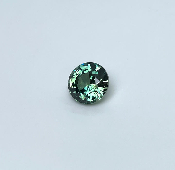 2.22 ct Parti Color Sapphire 7.50x5.00