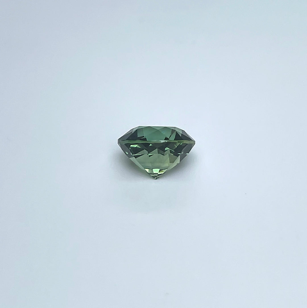 2.22 ct Parti Color Sapphire 7.50x5.00