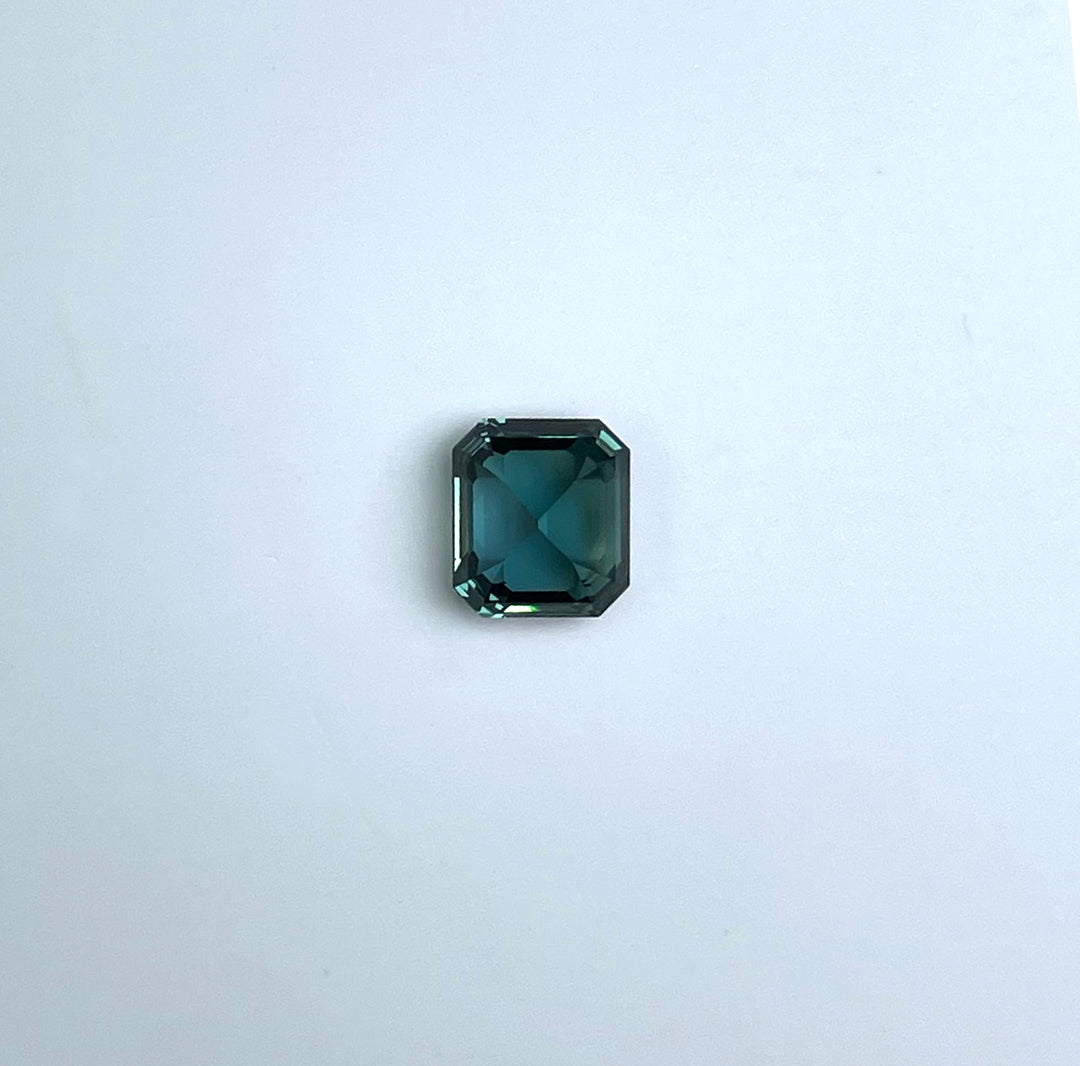 1.55 ct Teal Green Sapphire 5.90 x 6.10 x 4.30mm