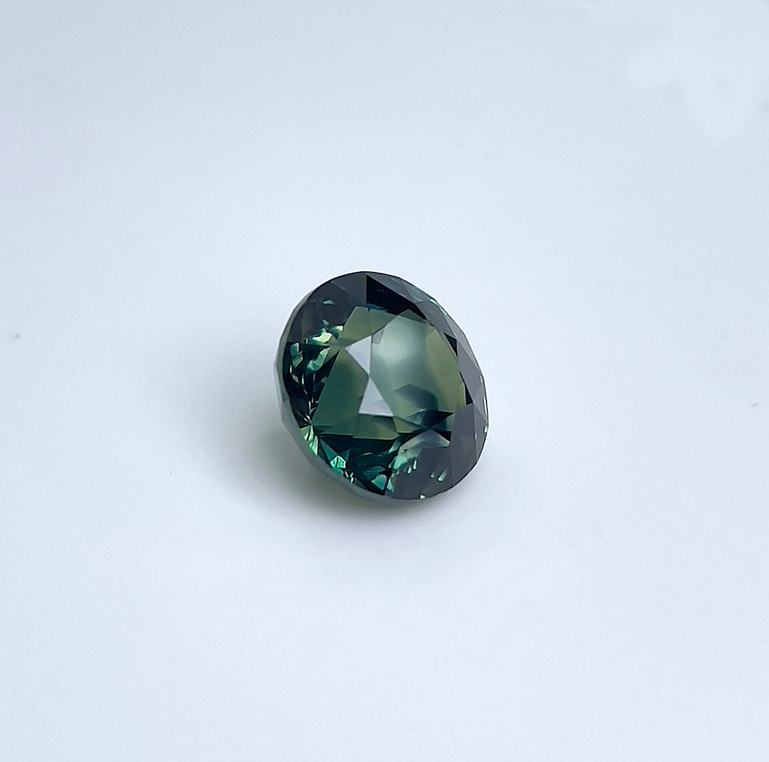 4.05 ct Parti Color Teal Sapphire 8.70x6.50