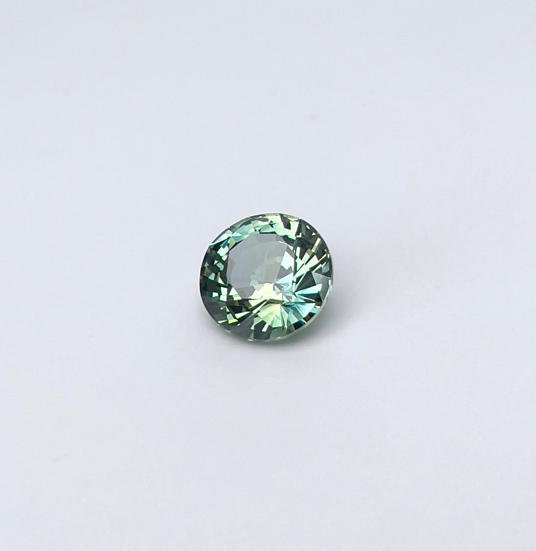 1.72 ct Teal Sapphire 7.00 x 4.60