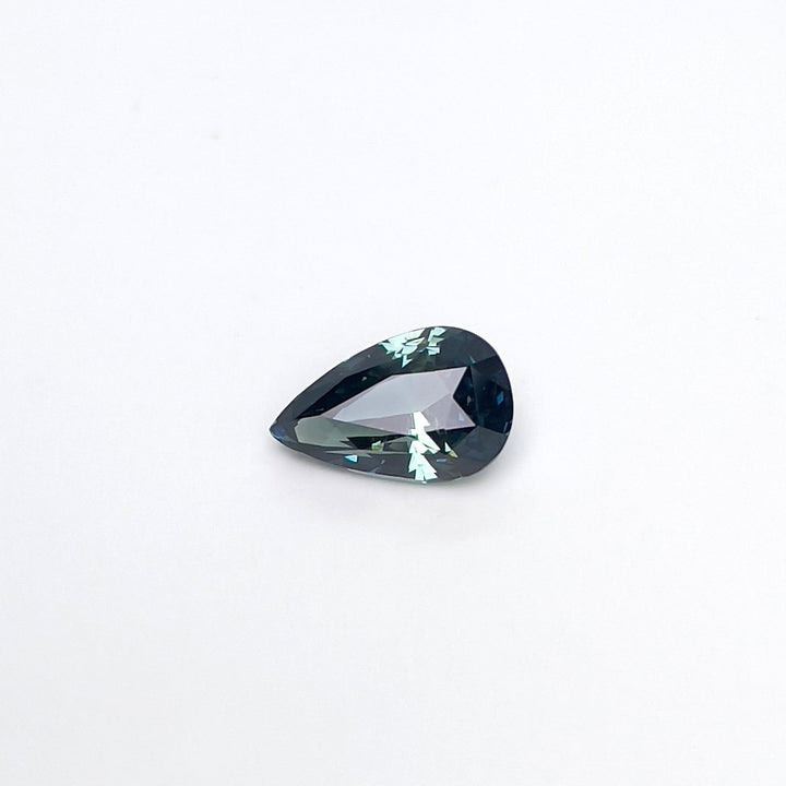 1.58 ct Teal Sapphire 5.80 x 9.00 x 4.20 mm