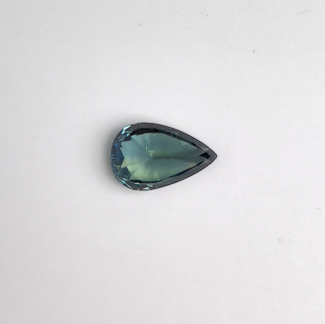 1.58 ct Teal Sapphire 5.80 x 9.00 x 4.20 mm