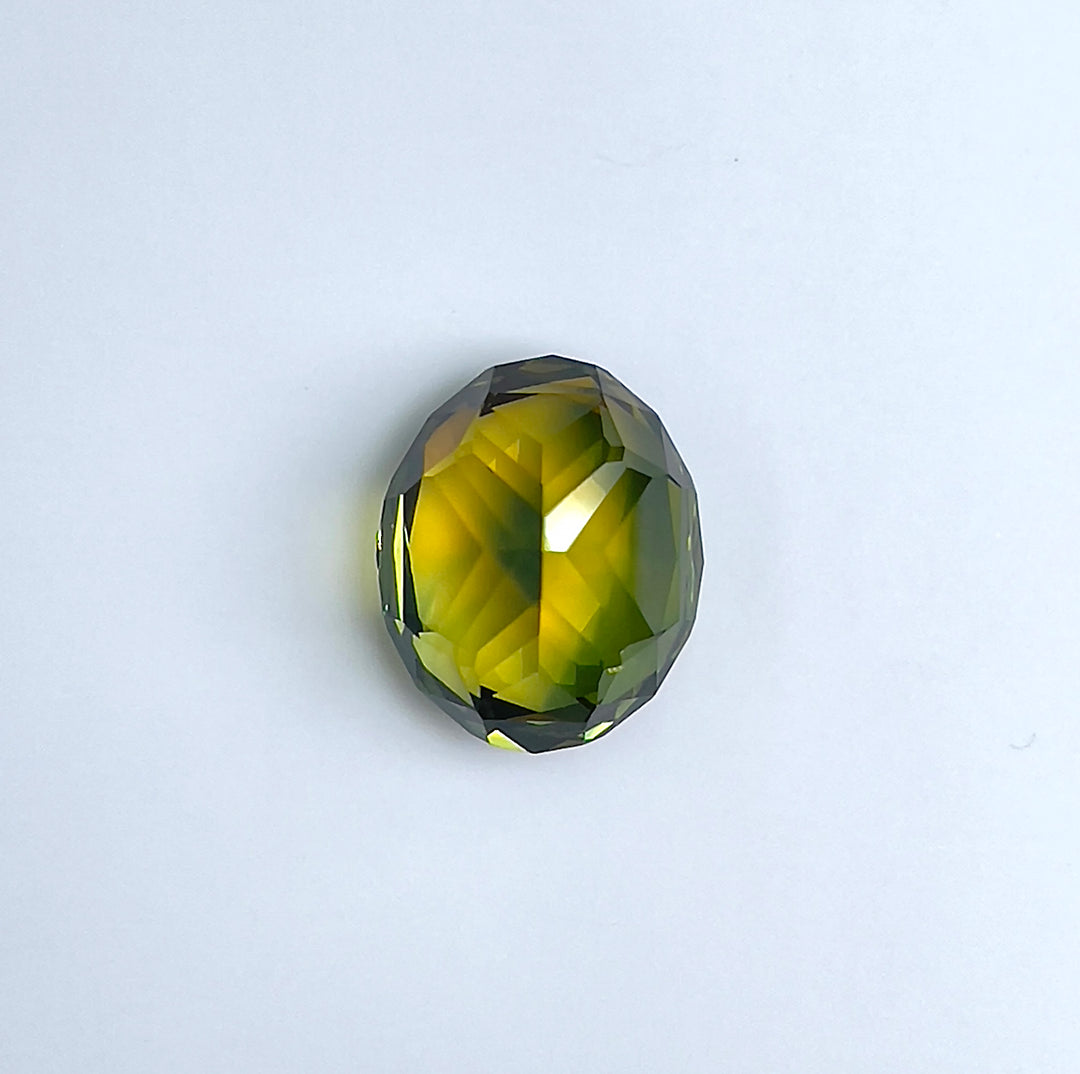 4.63 ct Yellow Green Party Sapphire 8.30x10.10x6.60