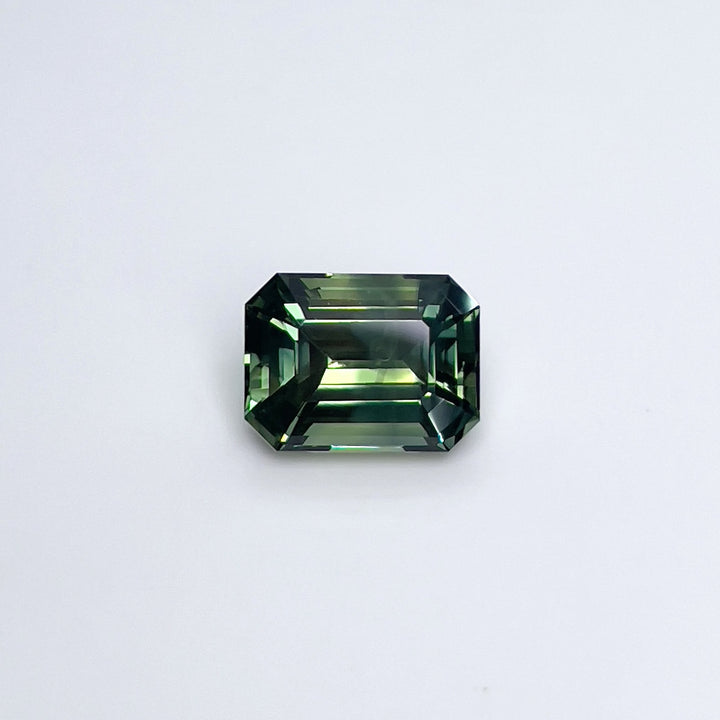 3.10 ct Parti Color Sapphire 6.70x8.80x5.10