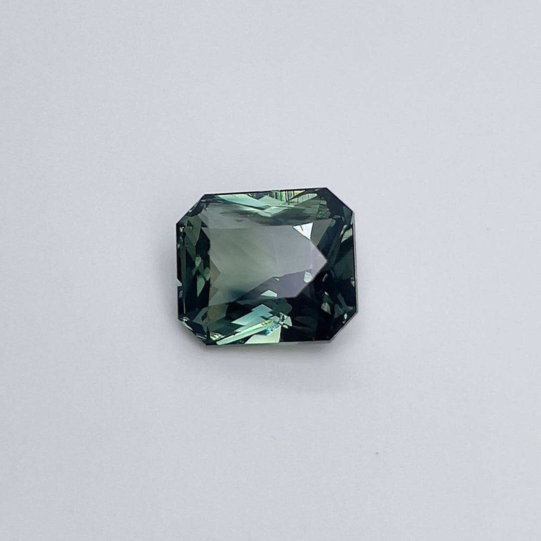 2.56 ct Blue Green Teal Sapphire 7.00x8.00x4.50