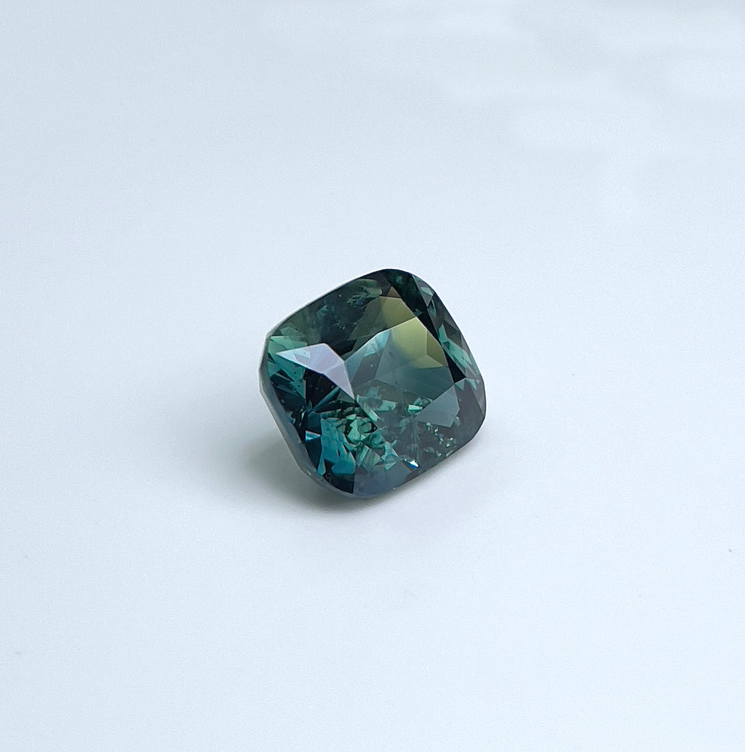 5.59 ct Blue Green Teal Sapphire 8.50x9.80x7.20