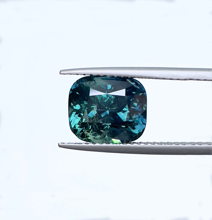 5.59 ct Blue Green Teal Sapphire 8.50x9.80x7.20