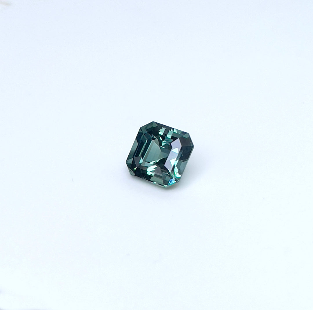 1.18 ct Teal Sapphire 5.60 x 5.70 x 4.00