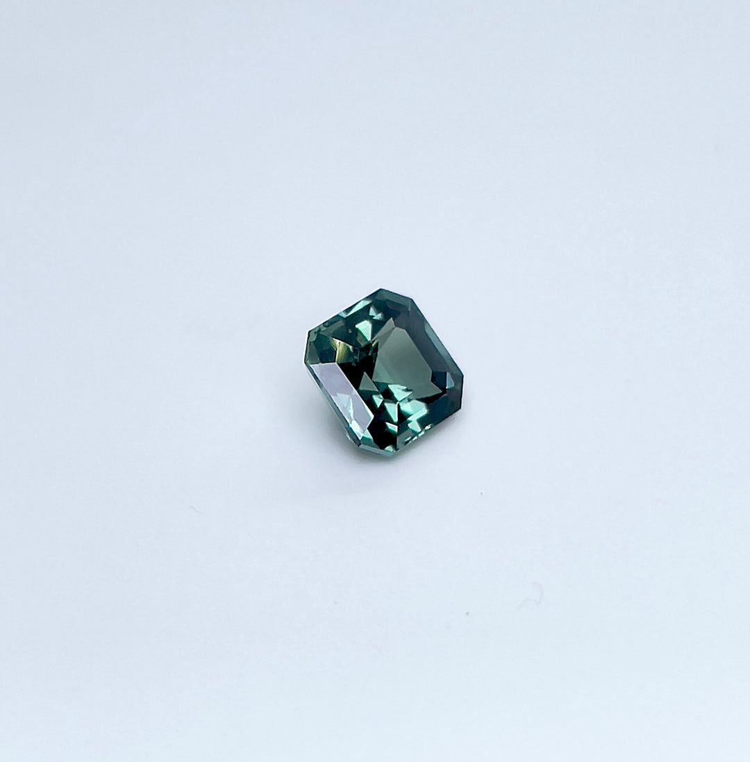 1.18 ct Teal Sapphire 5.60 x 5.70 x 4.00